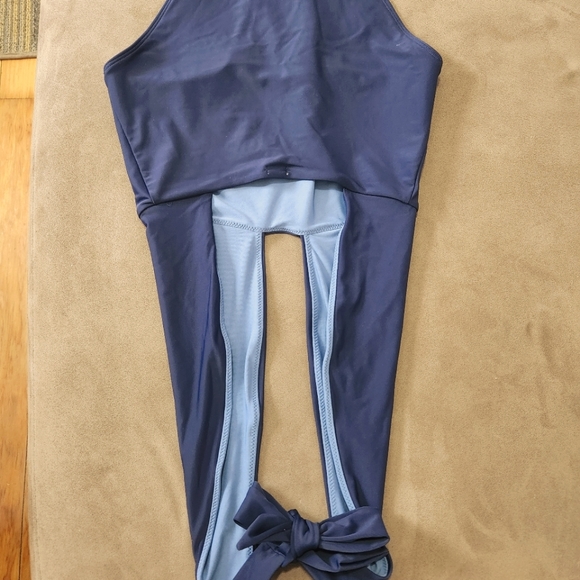 ☆NEW - AERIE, Size Small, One Piece Bathing Suit - Low Cut - Deep V Halter - Picture 2 of 6